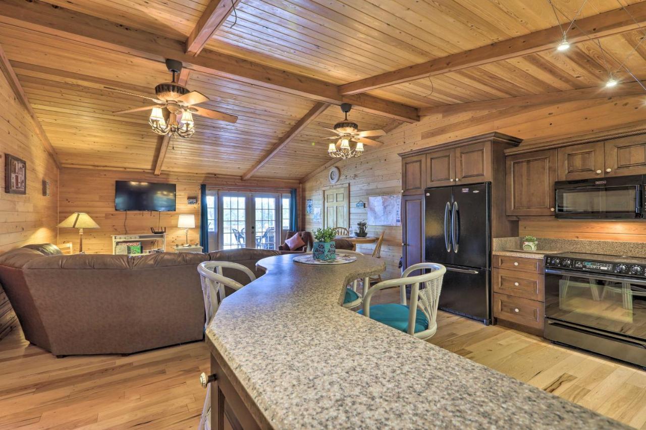 House With Dock And Slide Situated On Lake Sinclair! Sparta Exterior photo